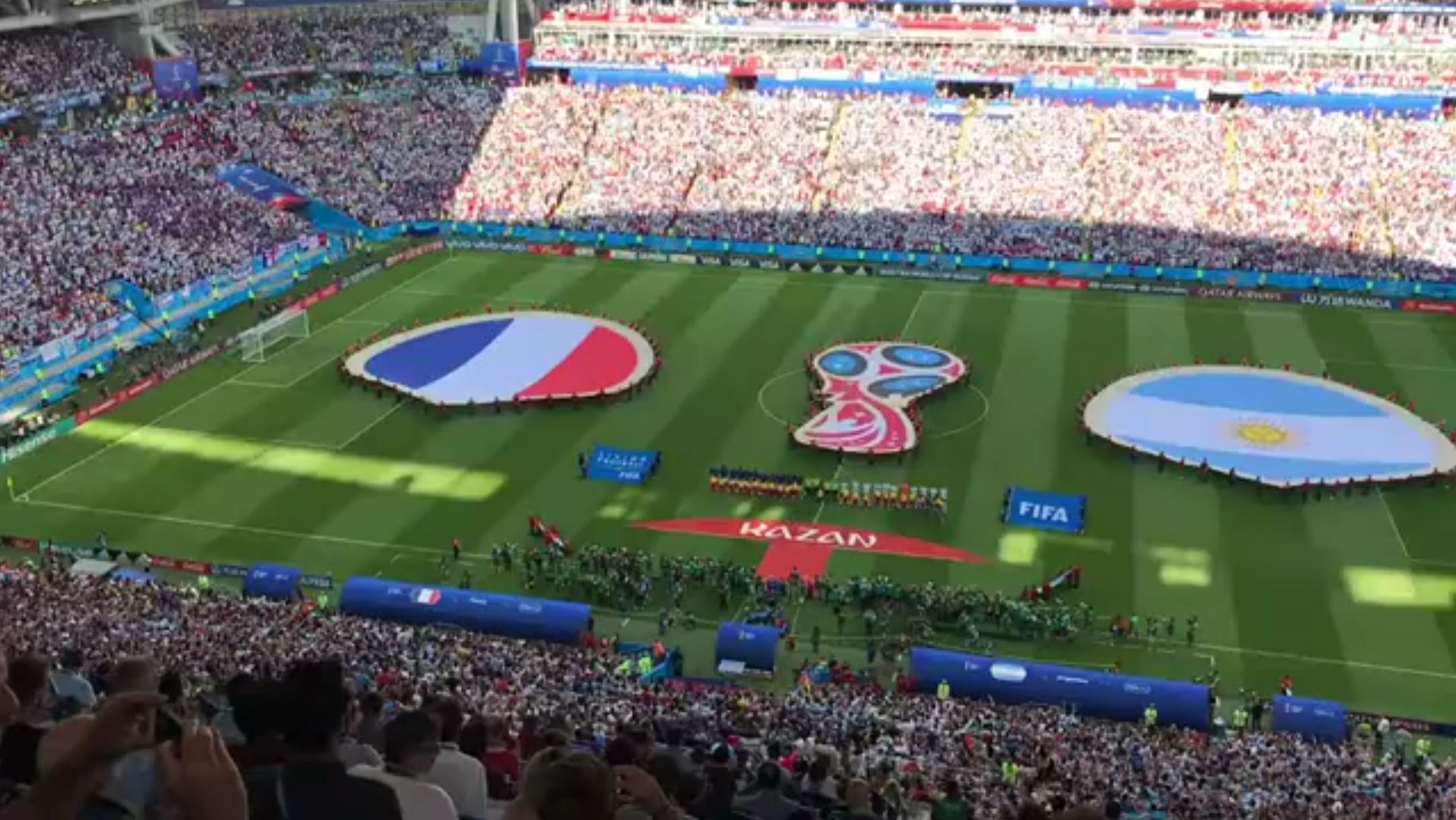 仅稳居