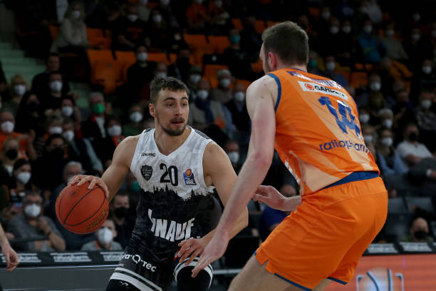 地条件的糟 地条件的糟